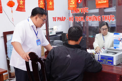 XÃ ĐỨC LẬP TRIỂN KHAI CÁC GIẢI PHÁP KHẮC PHỤC TỒN TẠI, NÂNG CAO CHẤT LƯỢNG CÔNG TÁC CẢI CÁCH HÀNH CHÍNH